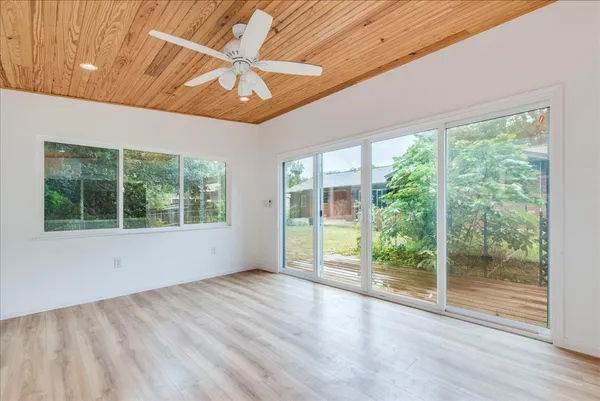 $3,200 | 5614 Delwood Drive, Austin, TX 78723