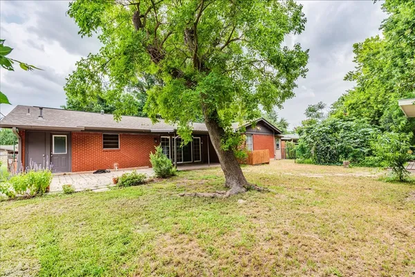$3,200 | 5614 Delwood Drive, Austin, TX 78723