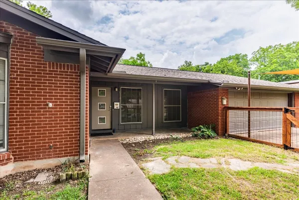 $3,200 | 5614 Delwood Drive, Austin, TX 78723