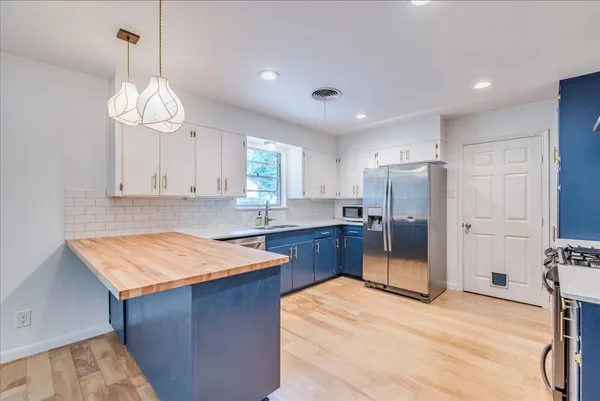 $3,200 | 5614 Delwood Drive, Austin, TX 78723
