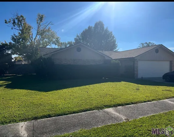 $2,000 | 211 Chantilly Drive, Houma, LA 70360