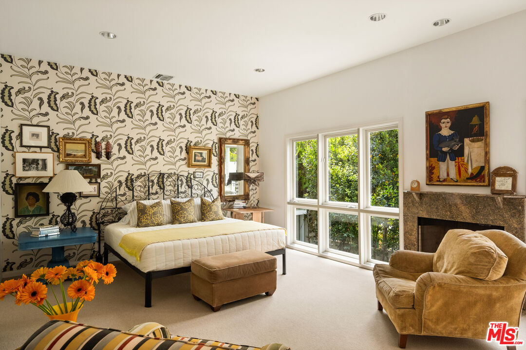 454 Sycamore Road Santa Monica, CA 90402 - Photo 18 of 32