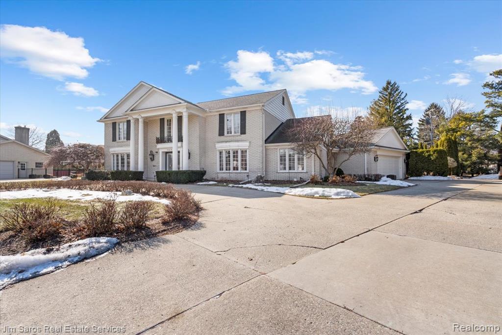 75 South Duval Road Grosse Pointe Shores, MI 48236 - Photo 2 of 50