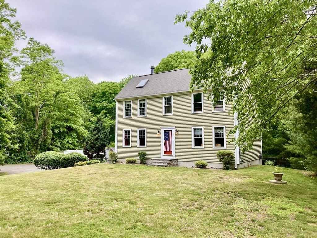 32 Bay State Road Rehoboth, MA 02769 - Photo 3 of 42 Gallery Image 3