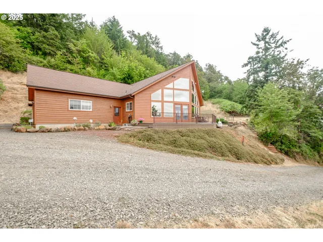a view of a house with a outdoor space