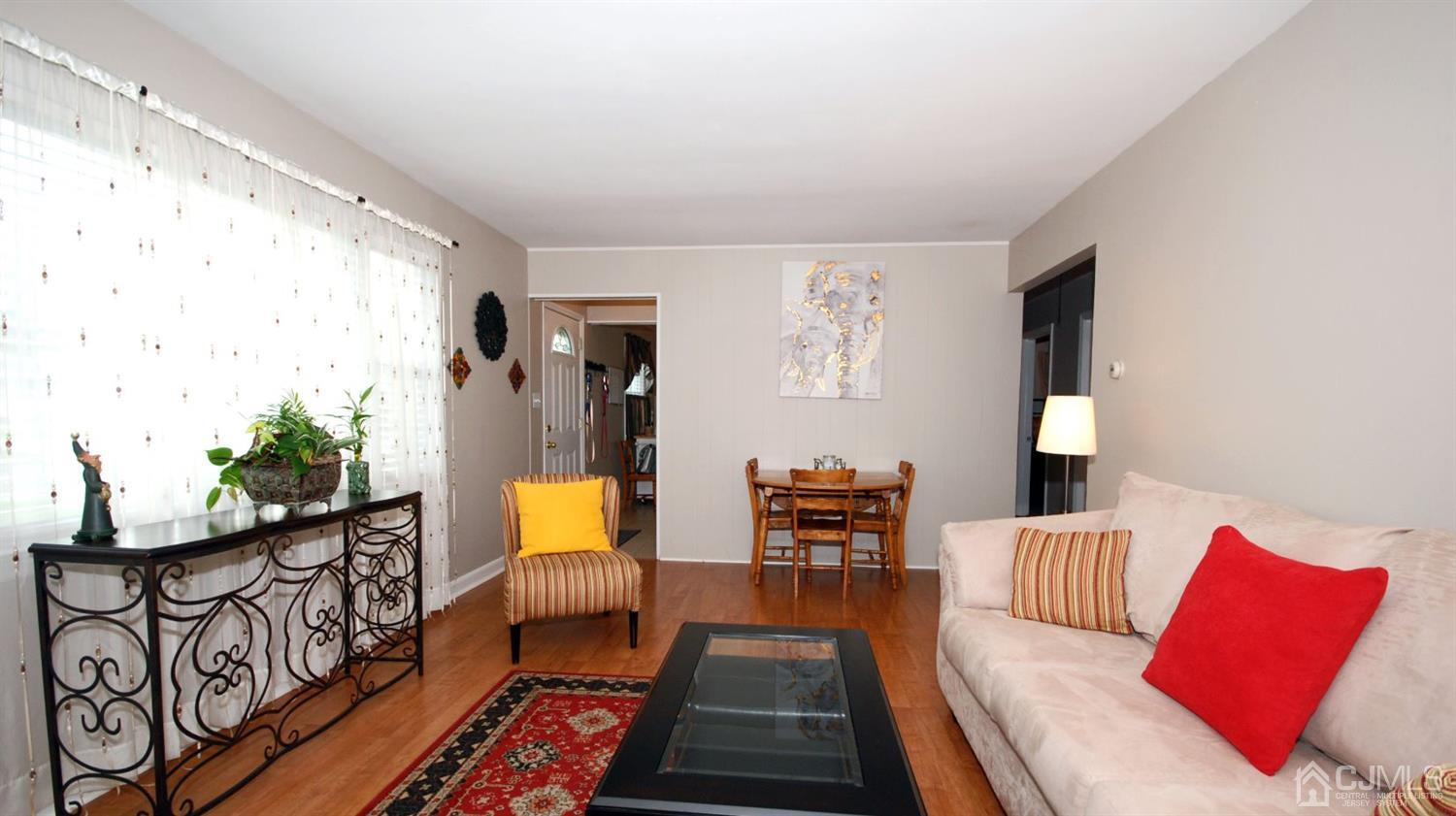 44 Ramsey Road Middlesex, NJ 08846 - Photo 4 of 27