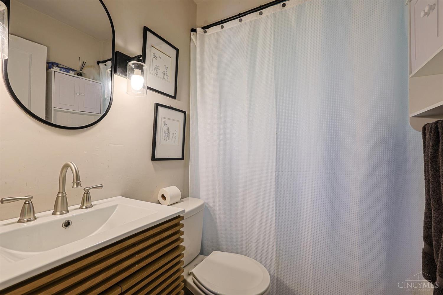 5754 Argus Road Cincinnati, OH 45224 - Photo 16 of 27