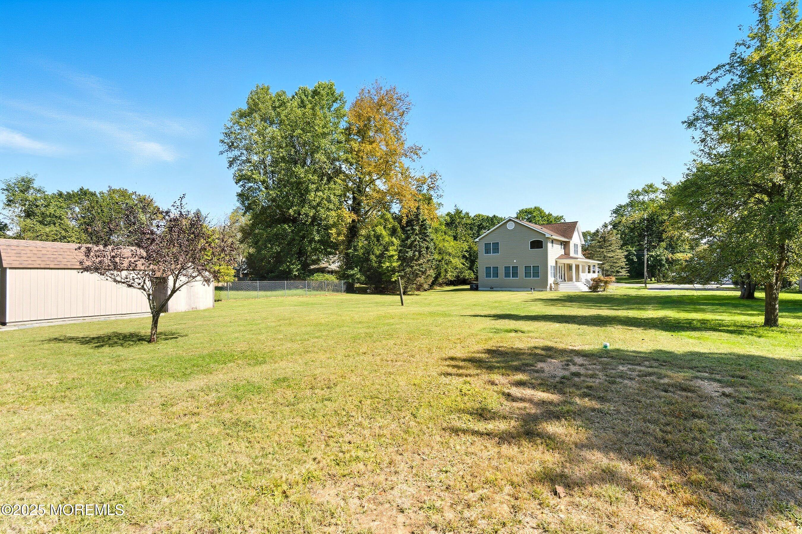 102 Colts Neck Road Farmingdale, NJ 07727 - Photo 31 of 48 31-Yard 2