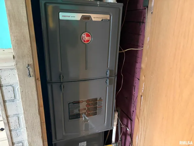 a close view of door