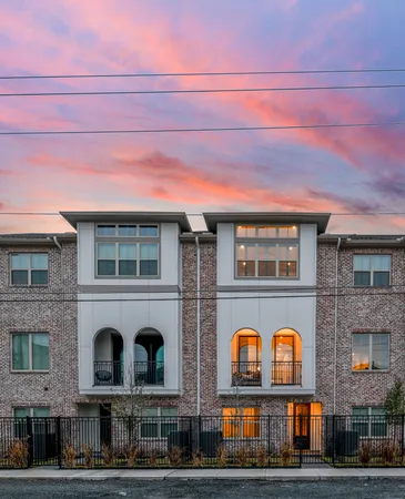 $3,300 | 5209 Allen Street, Unit I, Houston, TX 77007