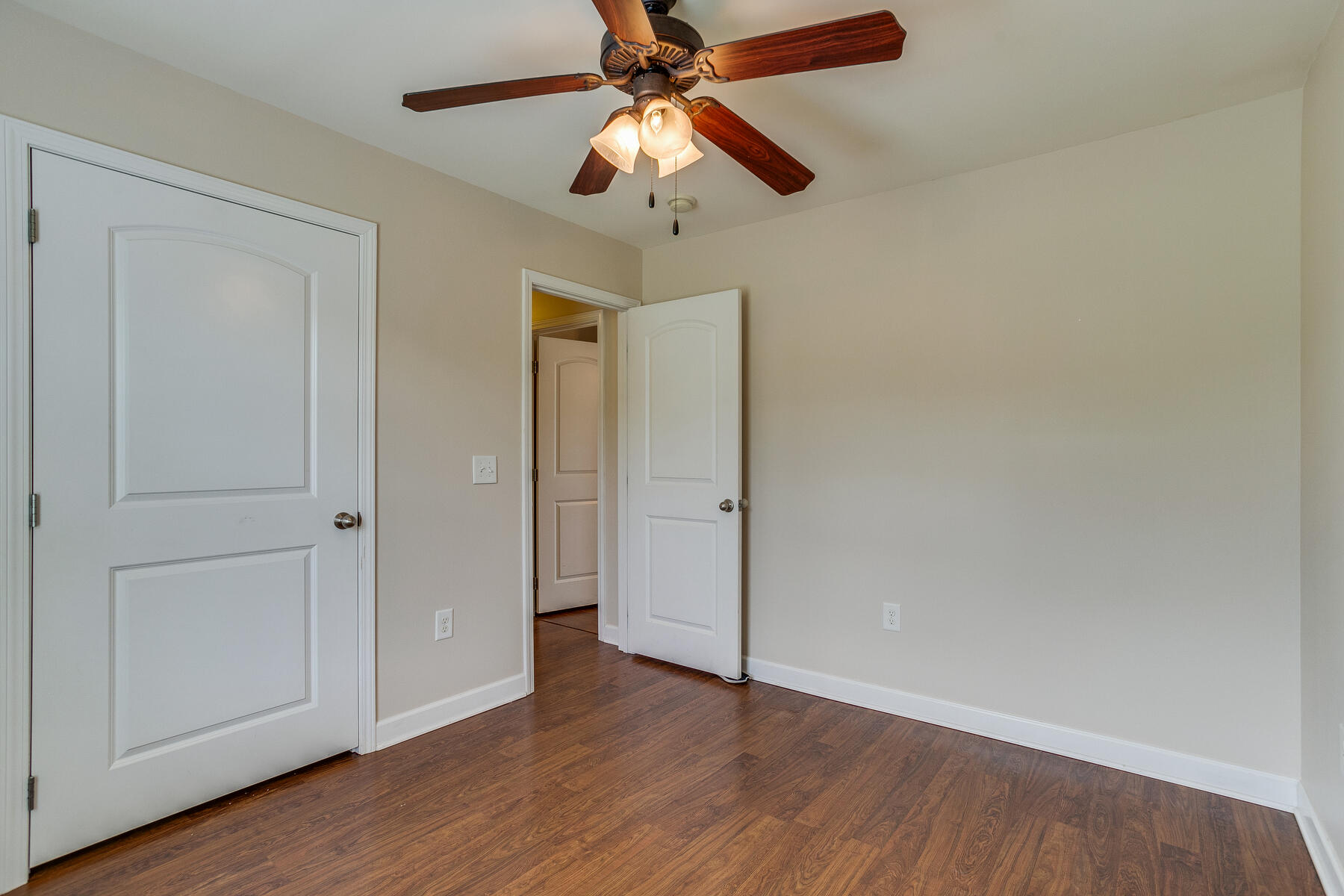 2198 Wyndale Road Johnson City, TN 37604 - Photo 32 of 42 034