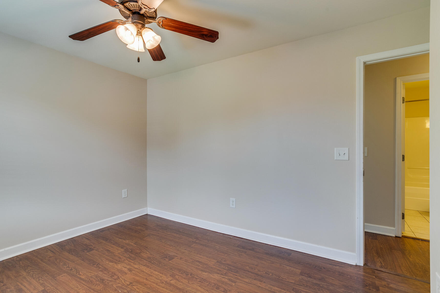 2198 Wyndale Road Johnson City, TN 37604 - Photo 35 of 42 037