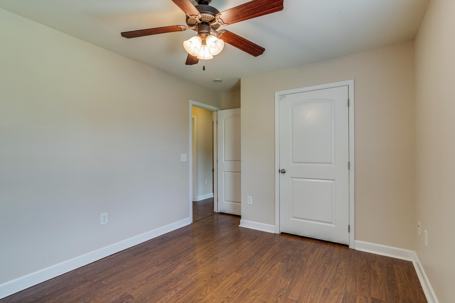 2198 Wyndale Road Johnson City, TN 37604 - Photo 36 of 42 038