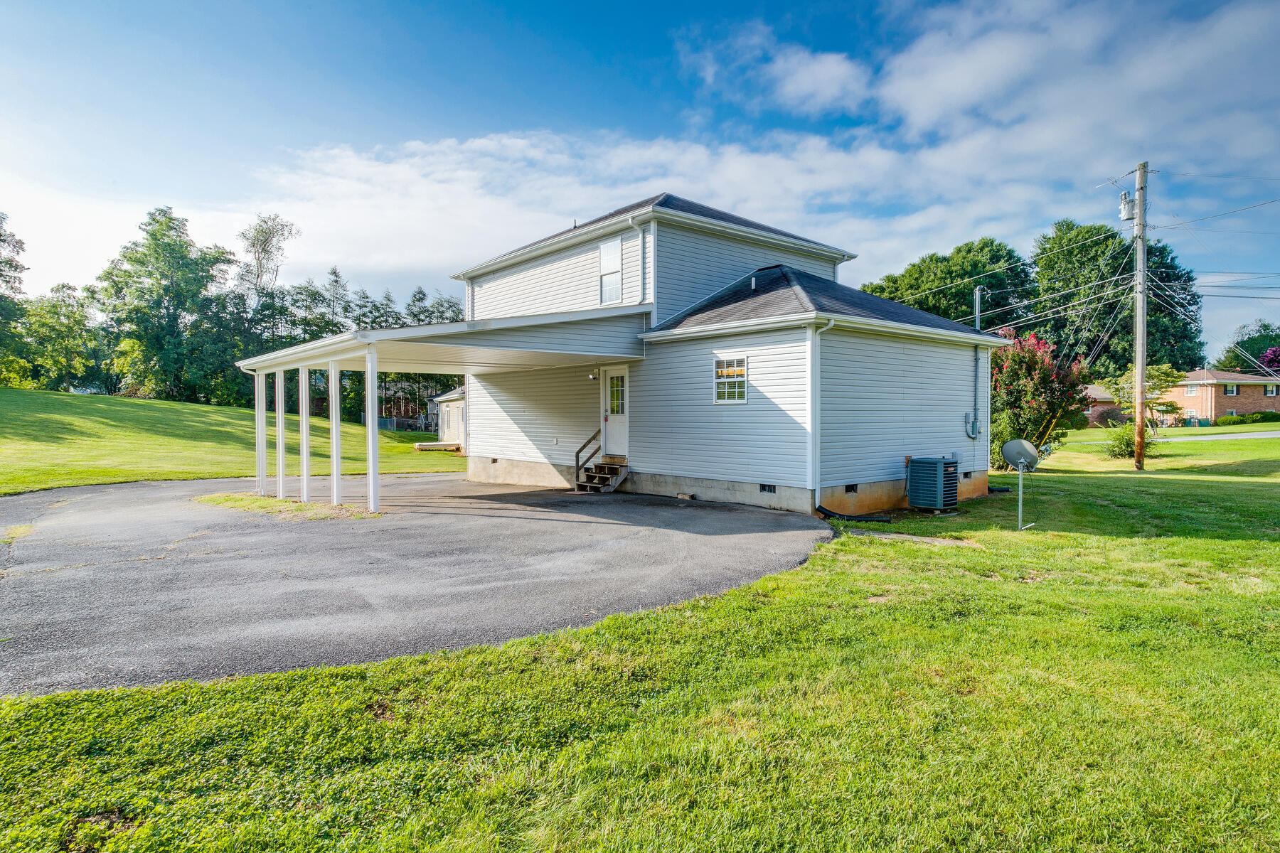 2198 Wyndale Road Johnson City, TN 37604 - Photo 39 of 42 041