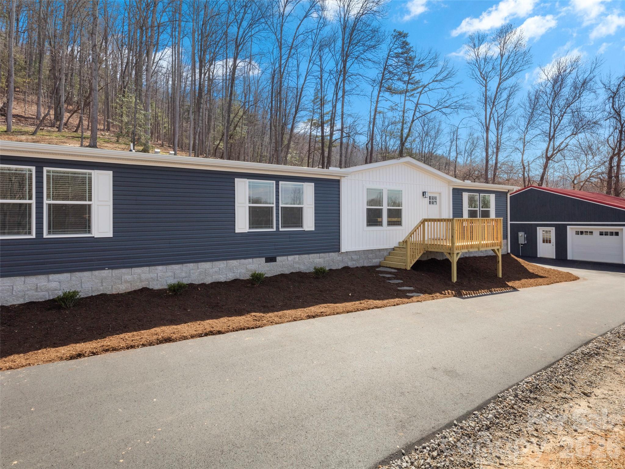 502 Hutch Mountain Road Fletcher, NC 28732 - Photo 2 of 47