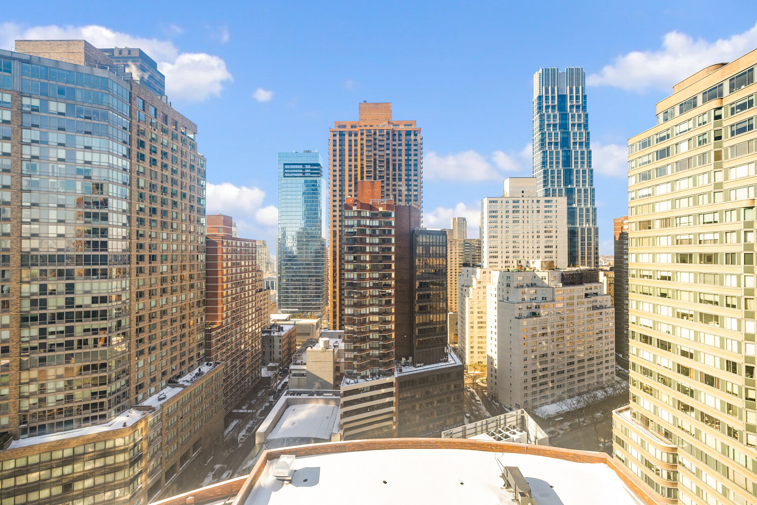 111 West 67th Street, Unit 24B Manhattan, NY 10023 - Photo 3 of 8