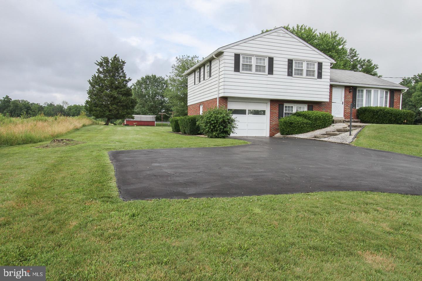 171 West Moyer Road Pottstown, PA 19464 - Photo 23 of 24 Gallery Image 23