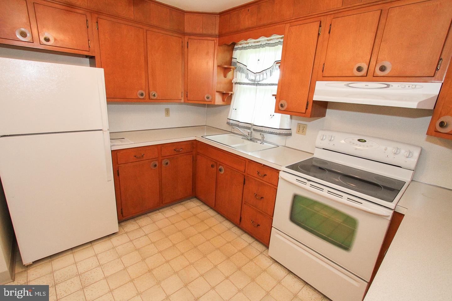 171 West Moyer Road Pottstown, PA 19464 - Photo 6 of 24 Gallery Image 6