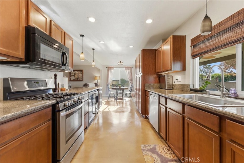 10453 Ironwood Street Rancho Cucamonga, CA 91730 - Photo 11 of 45