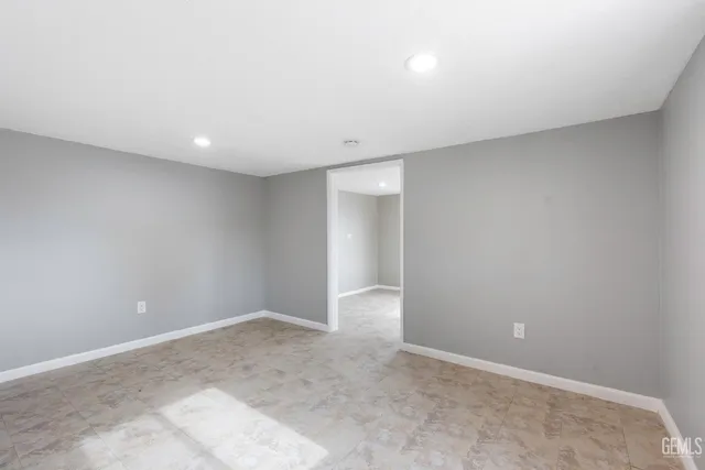 $249,900 | Undisclosed Address, Taft, CA 93268