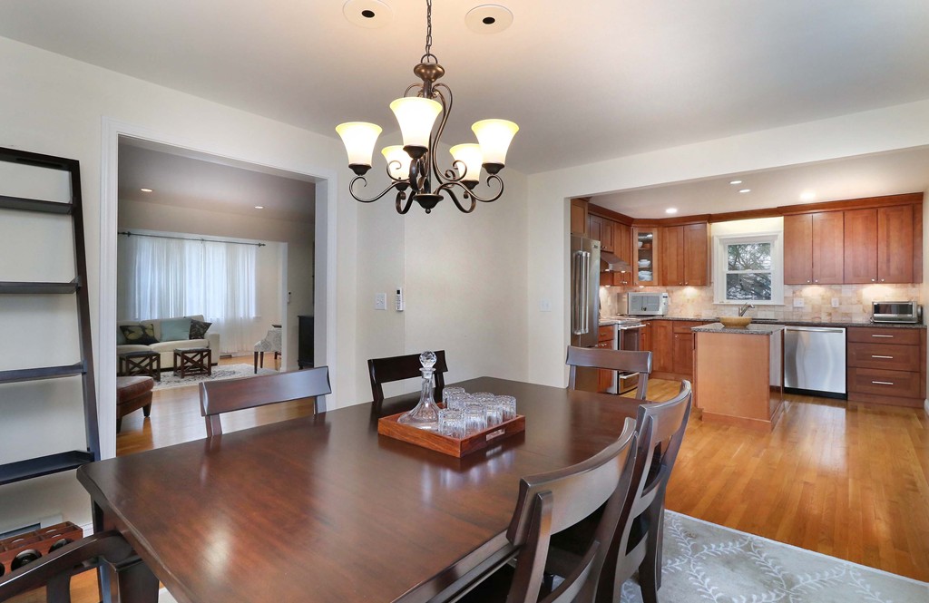17 Garnet Road Boston, MA 02132 - Photo 8 of 25 Gallery Image 8