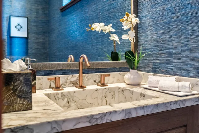 $7,750,000 | 860 South Kihei Road, Kihei, HI 96753