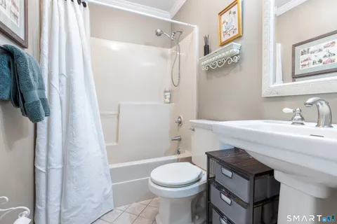 $375,000 | 208 Windgate Circle, Unit D, Monroe, CT 06468