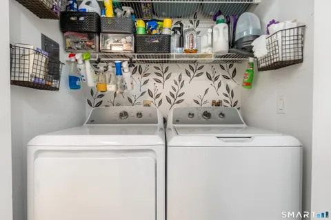 $375,000 | 208 Windgate Circle, Unit D, Monroe, CT 06468