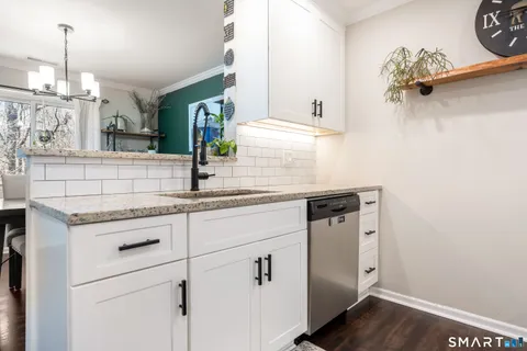 $375,000 | 208 Windgate Circle, Unit D, Monroe, CT 06468