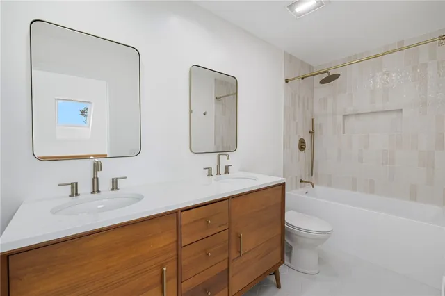 $850,000 | 57 Clinton Street, Unit 57C, Newport, RI 02840