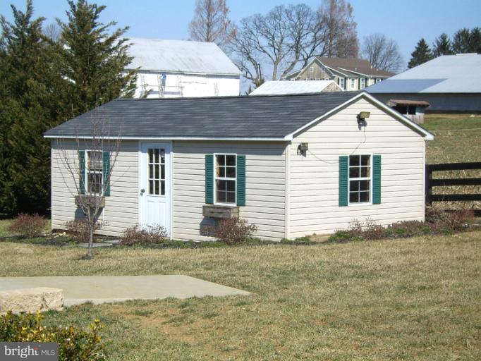 4333 Gene Hemp Road Jefferson, MD 21755 - Photo 4 of 30 Shed