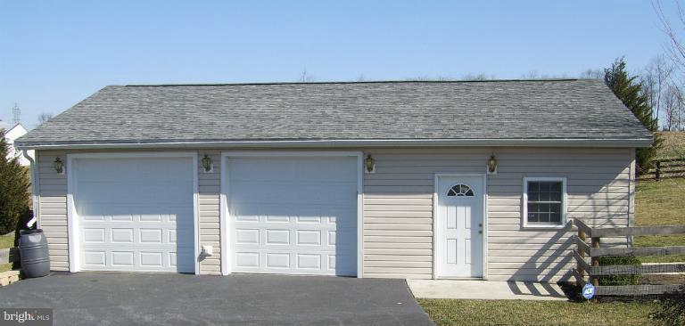 4333 Gene Hemp Road Jefferson, MD 21755 - Photo 7 of 30 Second garage and workshop