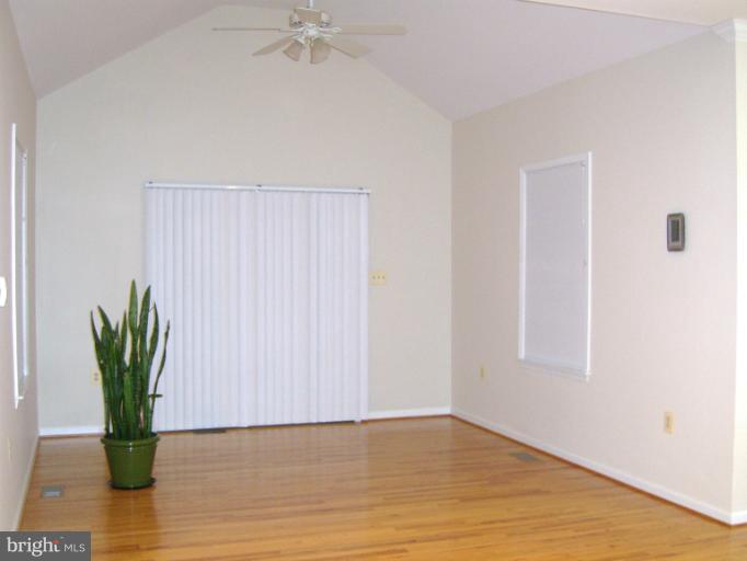 4333 Gene Hemp Road Jefferson, MD 21755 - Photo 10 of 30 Sunroom