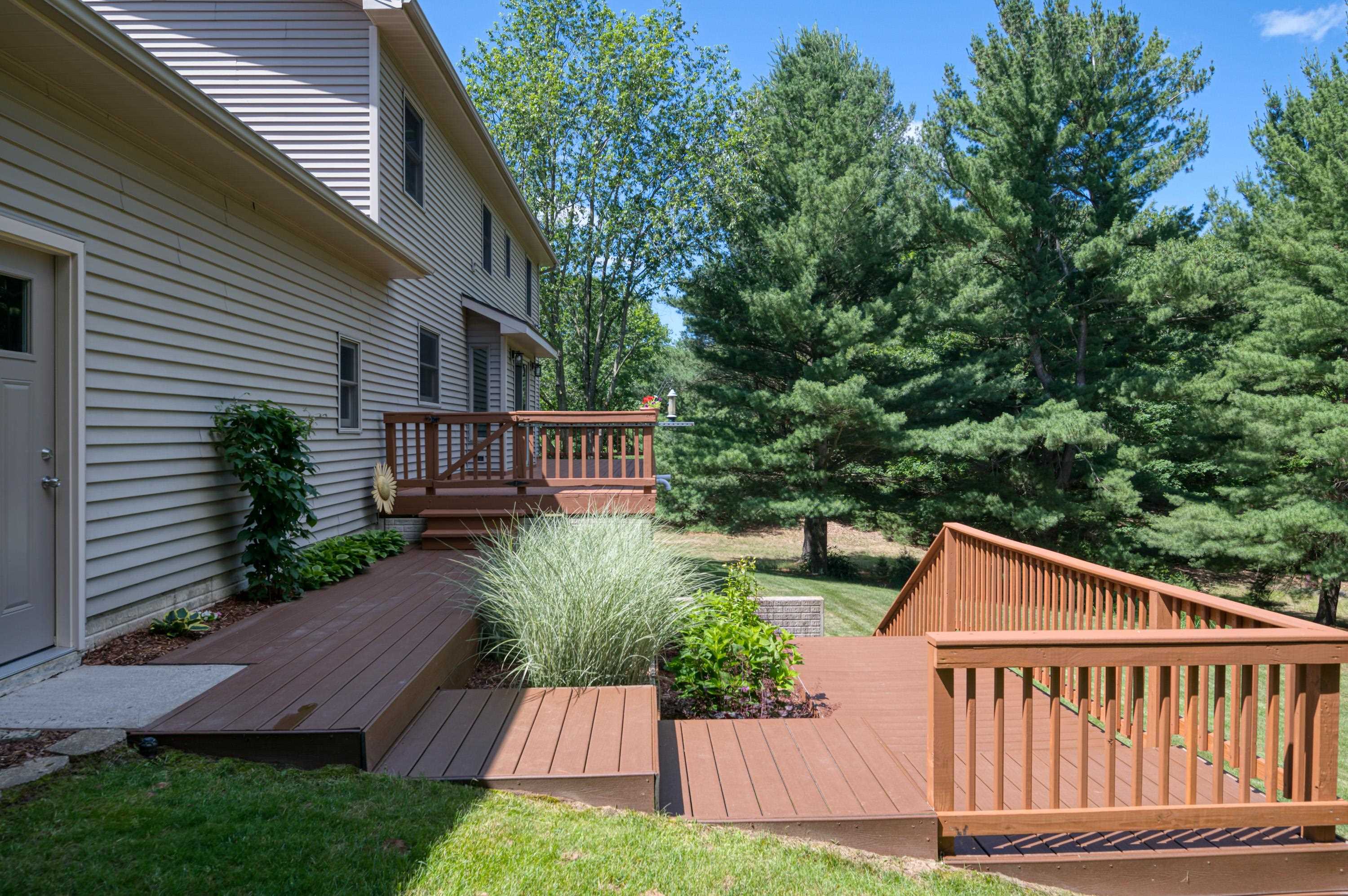 1025 Bass Lake Road Traverse City, MI 49685 - Photo 5 of 69 1925710-de91827d-4a87-41e3-803b-9d9a7504fab9.JPG