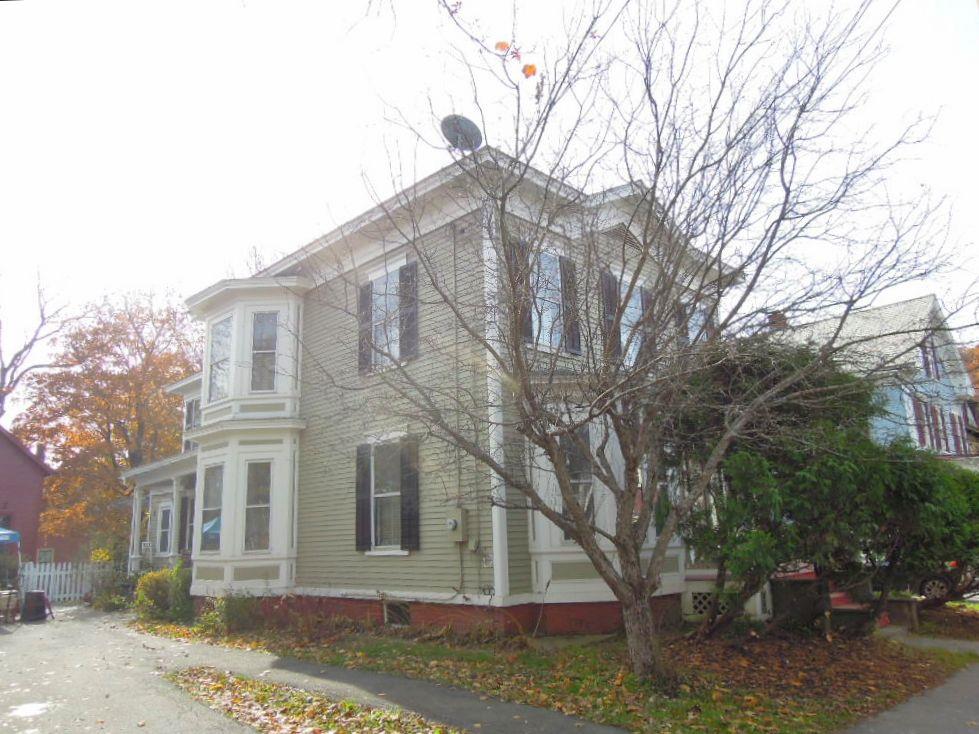 28 School Street Rockingham, VT 05101 - Photo 3 of 35