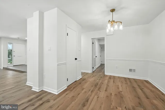 $474,950 | 3814 Persimmon Circle, Fairfax, VA 22031