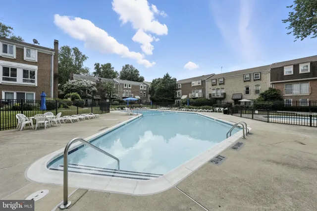 $474,950 | 3814 Persimmon Circle, Fairfax, VA 22031