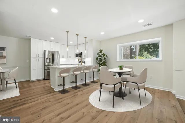 $474,950 | 3814 Persimmon Circle, Fairfax, VA 22031