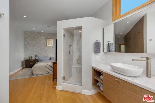 $12,950 | 4108 Murietta Avenue, Sherman Oaks, CA 91423