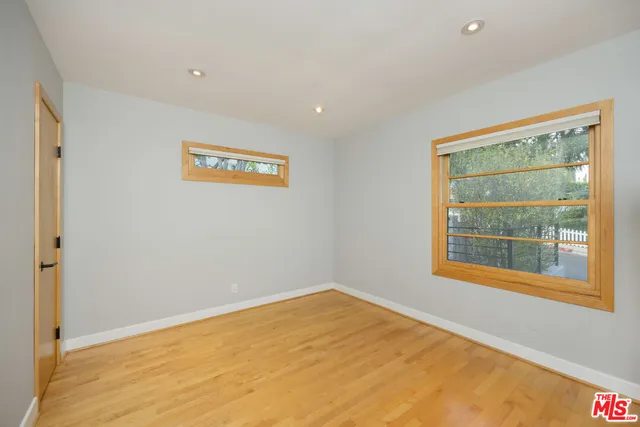 $12,950 | 4108 Murietta Avenue, Sherman Oaks, CA 91423