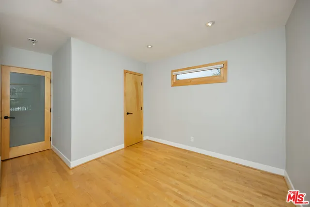 $12,950 | 4108 Murietta Avenue, Sherman Oaks, CA 91423