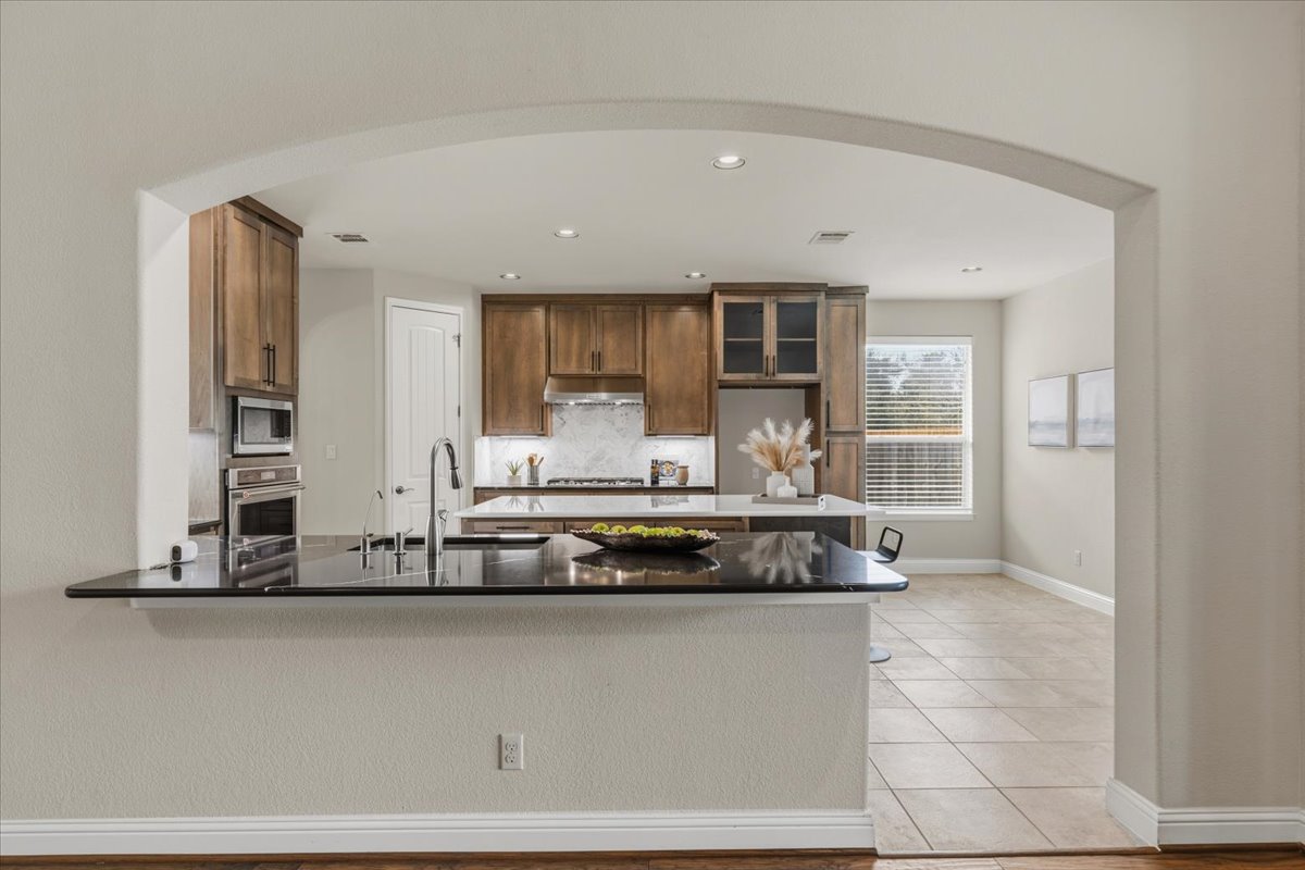 531 Whispering Wind Way Austin, TX 78737 - Photo 12 of 40