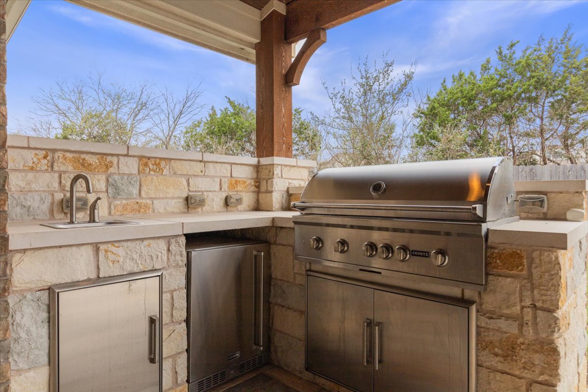 531 Whispering Wind Way Austin, TX 78737 - Photo 37 of 40