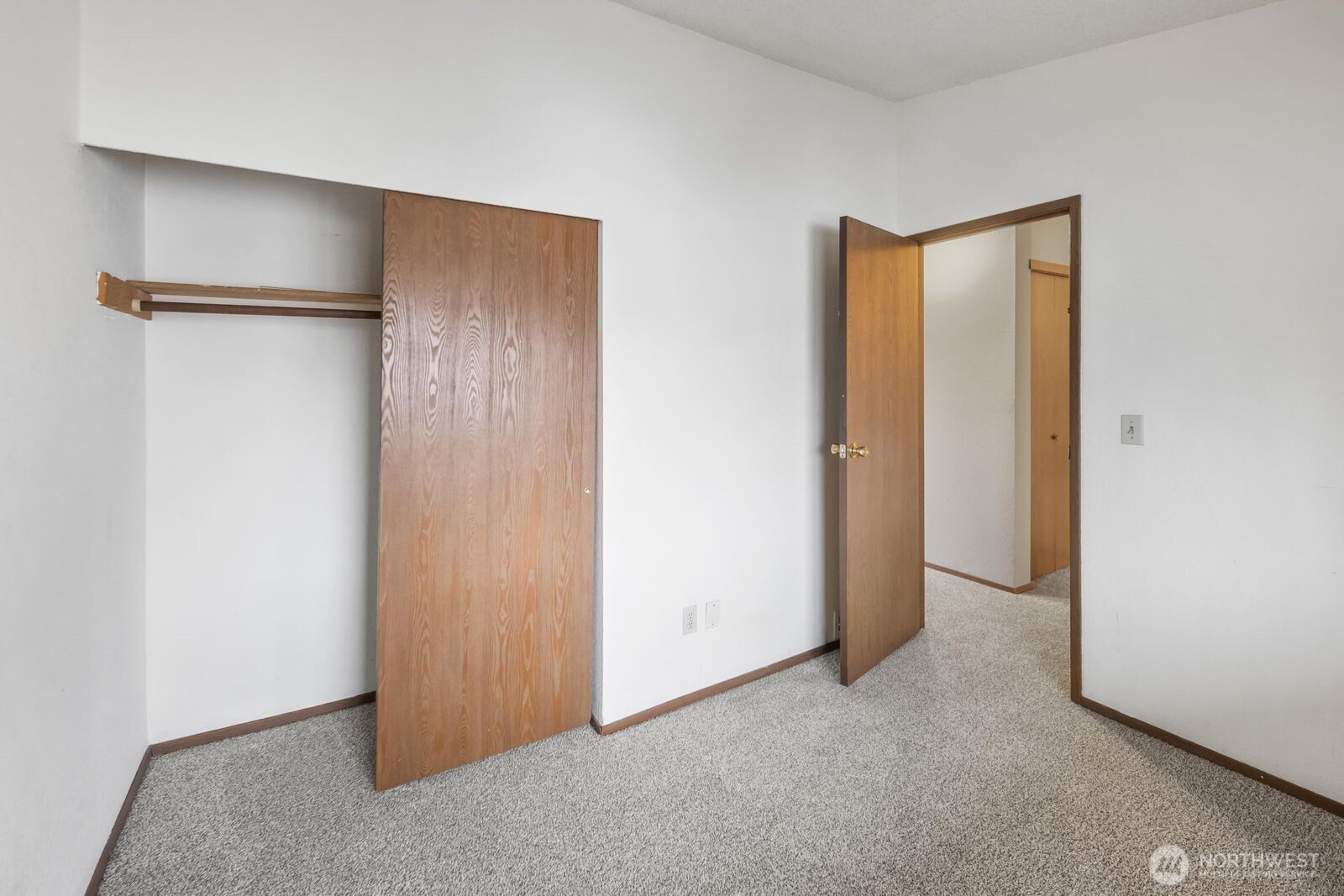 323 Southwest 112th Street, Unit 102 Seattle, WA 98146 - Photo 21 of 32