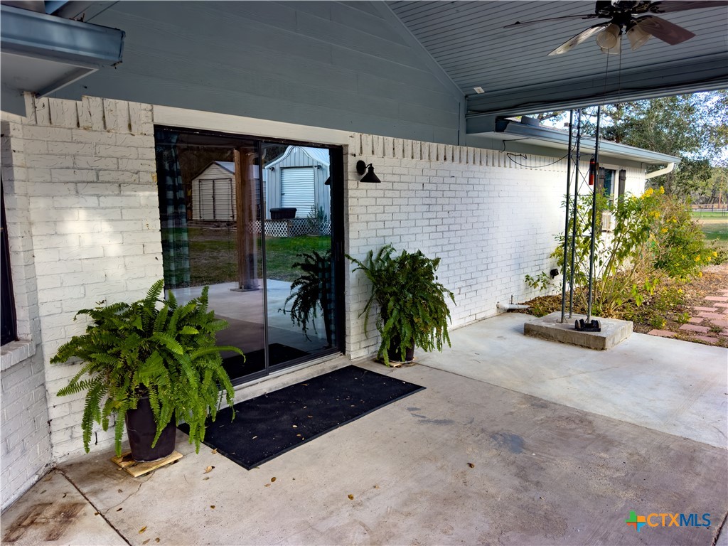 1374 Bego Road Goliad, TX 77963 - Photo 4 of 44