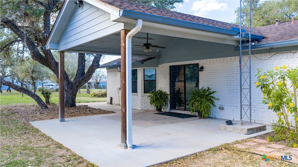 1374 Bego Road Goliad, TX 77963 - Photo 7 of 44