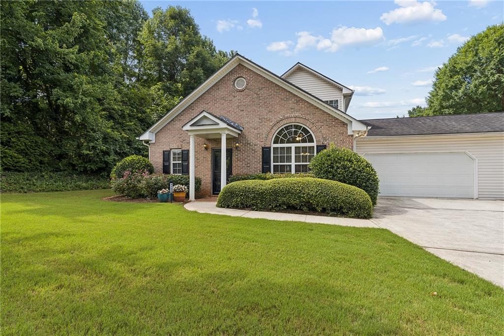3392 Raes Creek Road Marietta, GA 30008 - Photo 6 of 36 Gallery Image 6