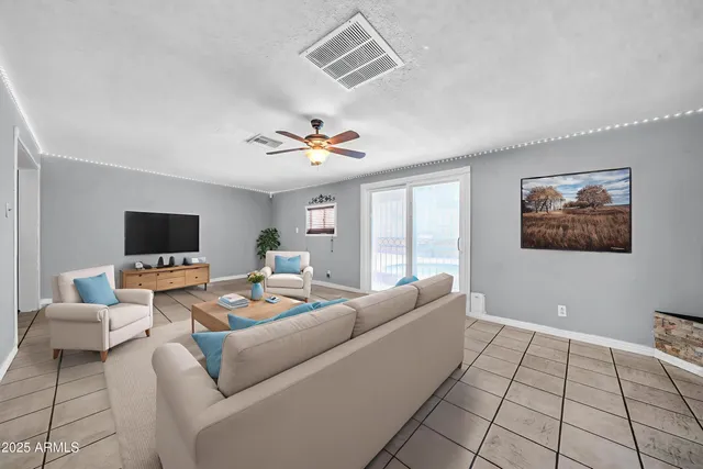 a picture of floor plan