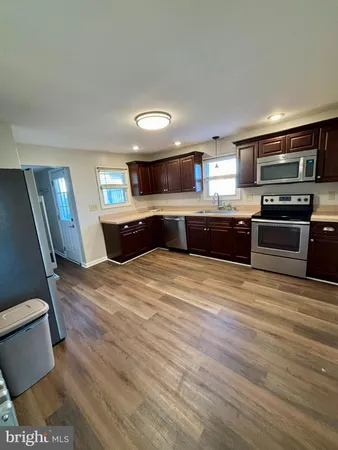 $1,800 | 3 Grape Street, West Reading, PA 19611