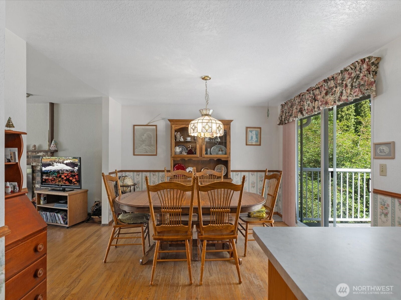 17417 29th Drive Southeast Bothell, WA 98012 - Photo 8 of 40 Gallery Image 8